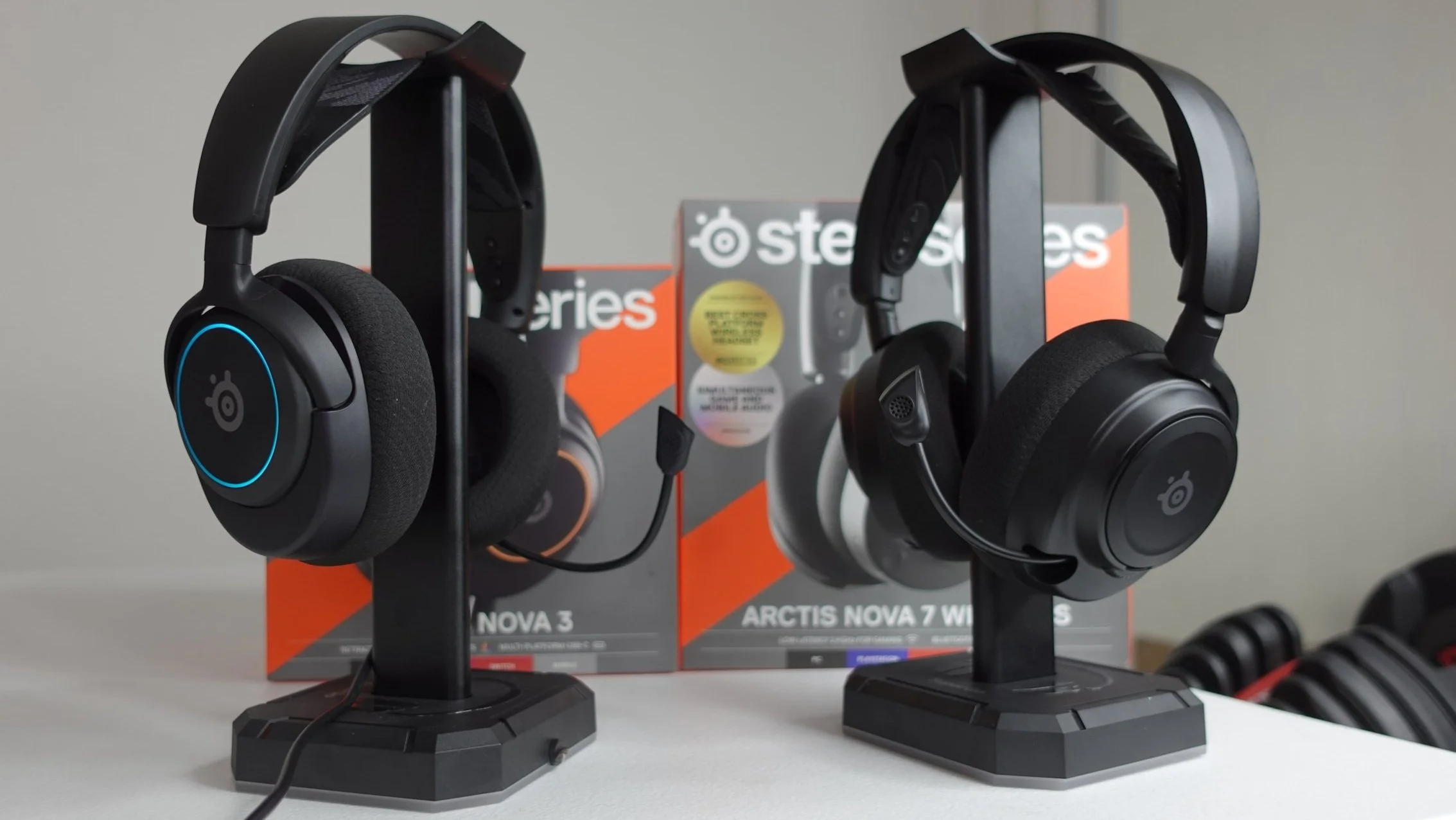 SteelSeries Arctis Nova 3 vs Arctis Nova 7 — Stream Tech Reviews